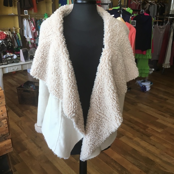 Others Follow Sherpa Jacket NWT ONLY 1 LEFT SMALL - Picture 2 of 5